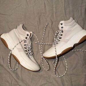 Steve Madden X Winnie Harlow Women’s 9 High-Top Lace-Up Sneakers with Gum Sole